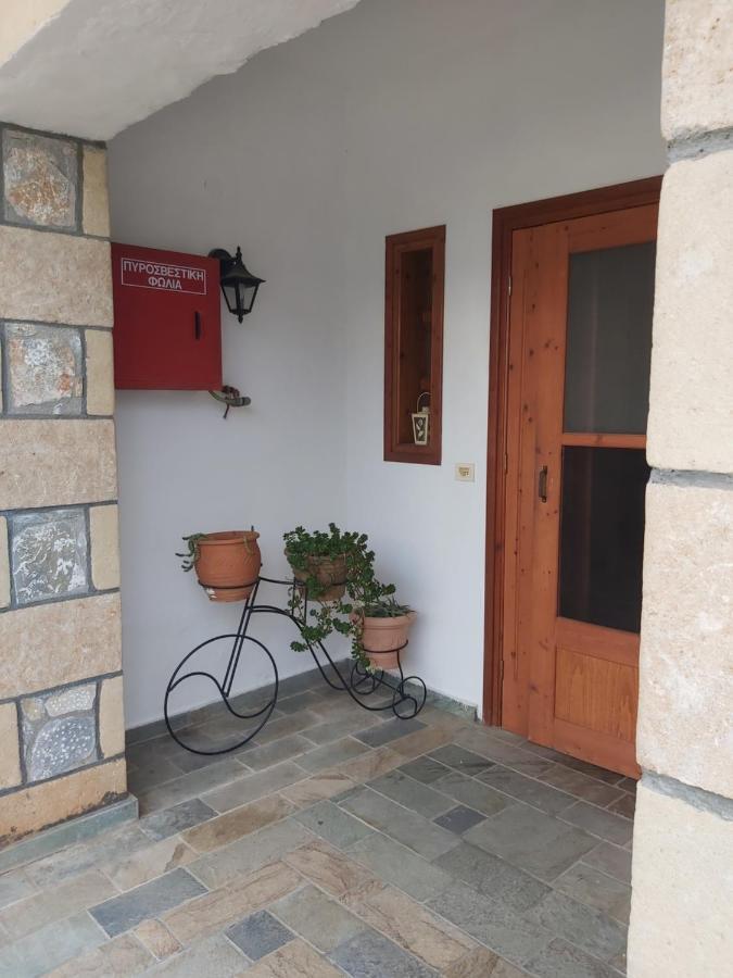 Voula Pansion Hotel Kardhamili Exterior foto